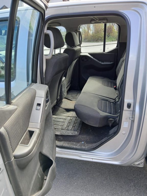 NISSAN NAVARA 2.5 dCi Double Cab SE, Diesel, Occasion / Utilisé, Manuelle - 6