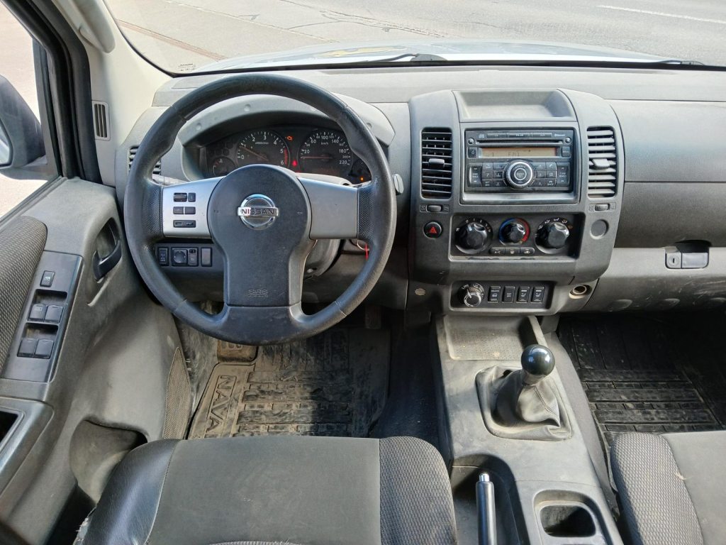 NISSAN NAVARA 2.5 dCi Double Cab SE, Diesel, Occasion / Utilisé, Manuelle - 7