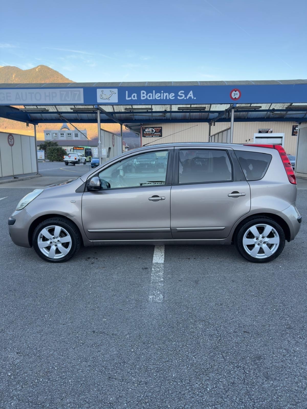 NISSAN Note 1.6 acenta, Essence, Occasion / Utilisé, Manuelle - 5