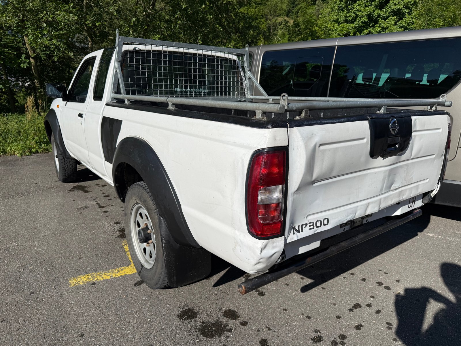NISSAN NP300 4x4 King Cab, Diesel, Occasion / Utilisé, Manuelle - 2