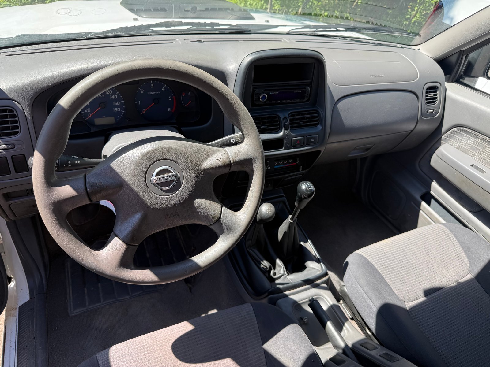 NISSAN NP300 4x4 King Cab, Diesel, Occasion / Utilisé, Manuelle - 5