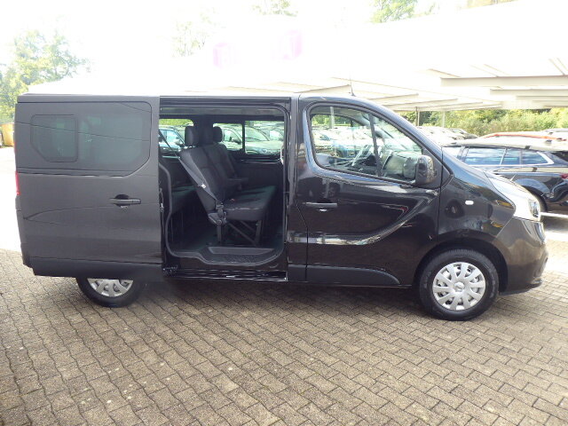 NISSAN NV300 Kombi 2.7 t L1 H1 2.0 dCi Kombi 9 Plätzer, Diesel, Occasion / Utilisé, Manuelle - 4