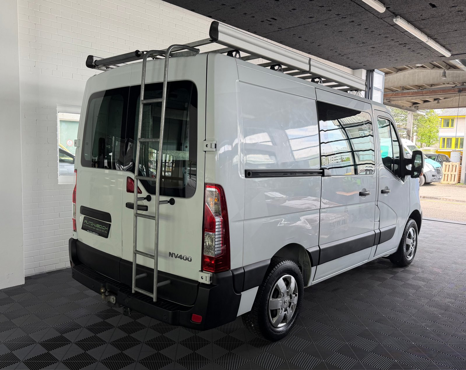 NISSAN NV400 F33.13 L1H1 FWD Pro, Diesel, Second hand / Used, Manual - 5