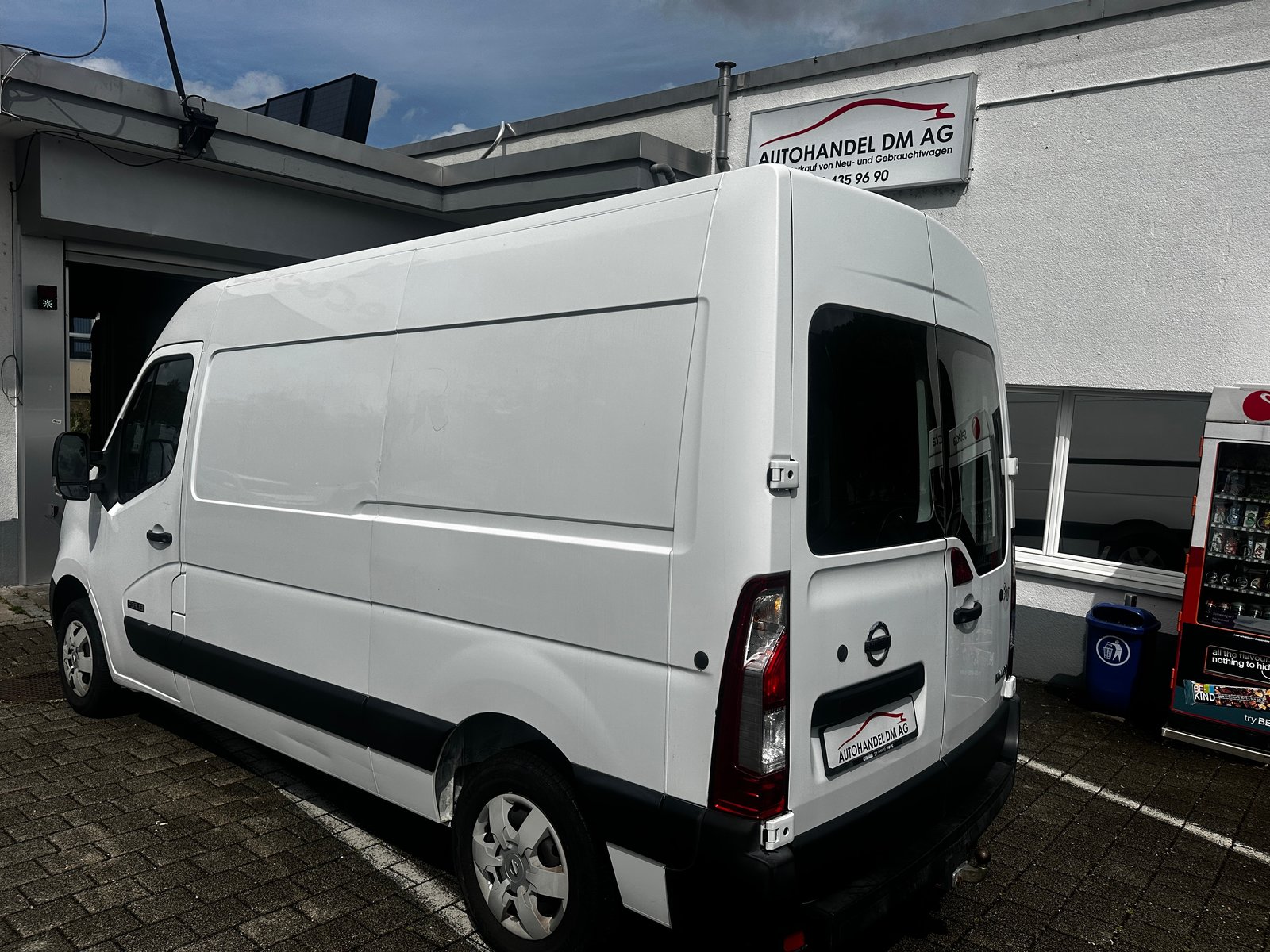 NISSAN NV400 F33.13 L2H2 FWD Pro, Diesel, Second hand / Used, Manual - 4