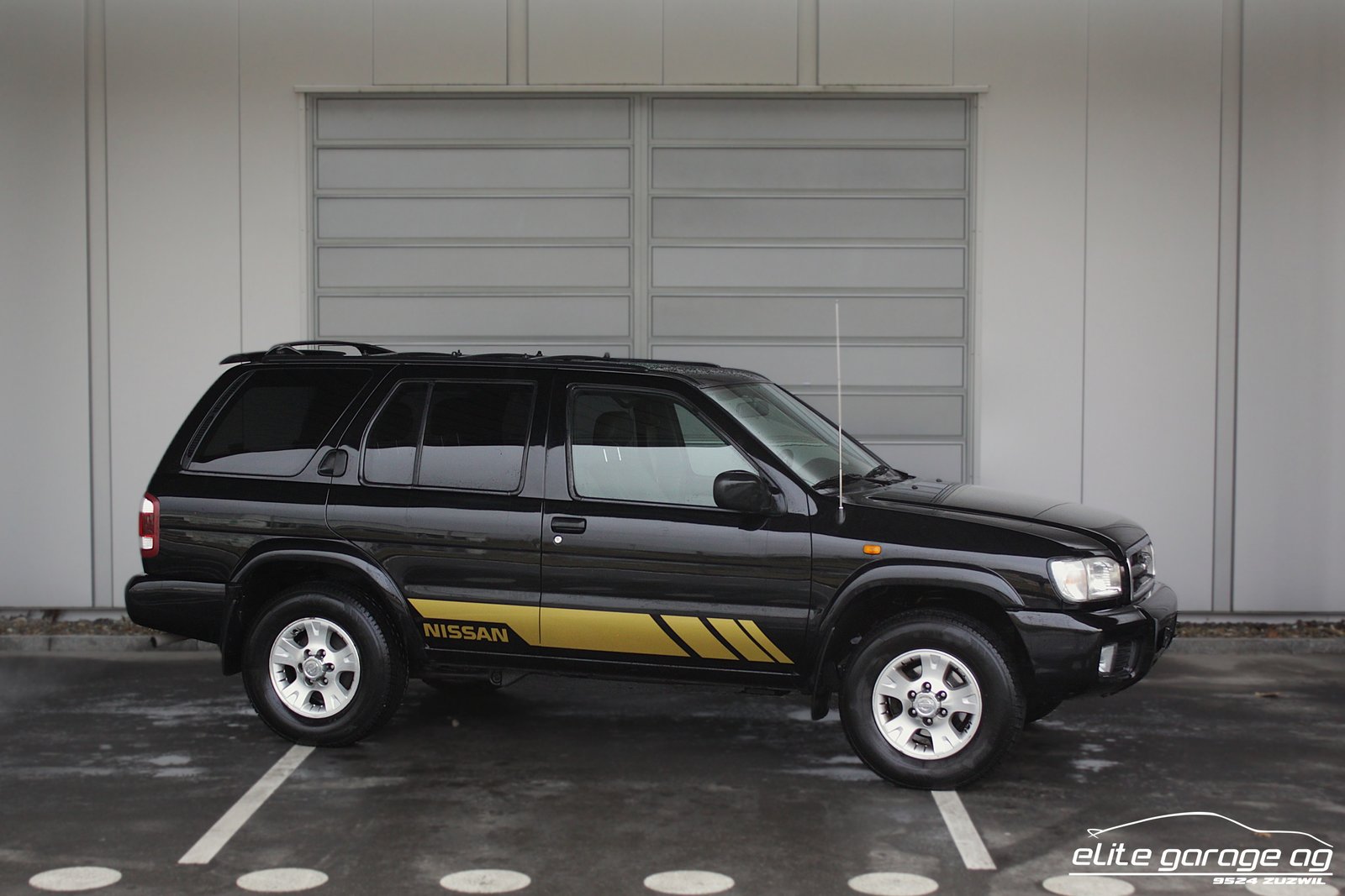NISSAN Pathfinder 3.3 Exec. V6, Essence, Occasion / Utilisé, Automatique - 7