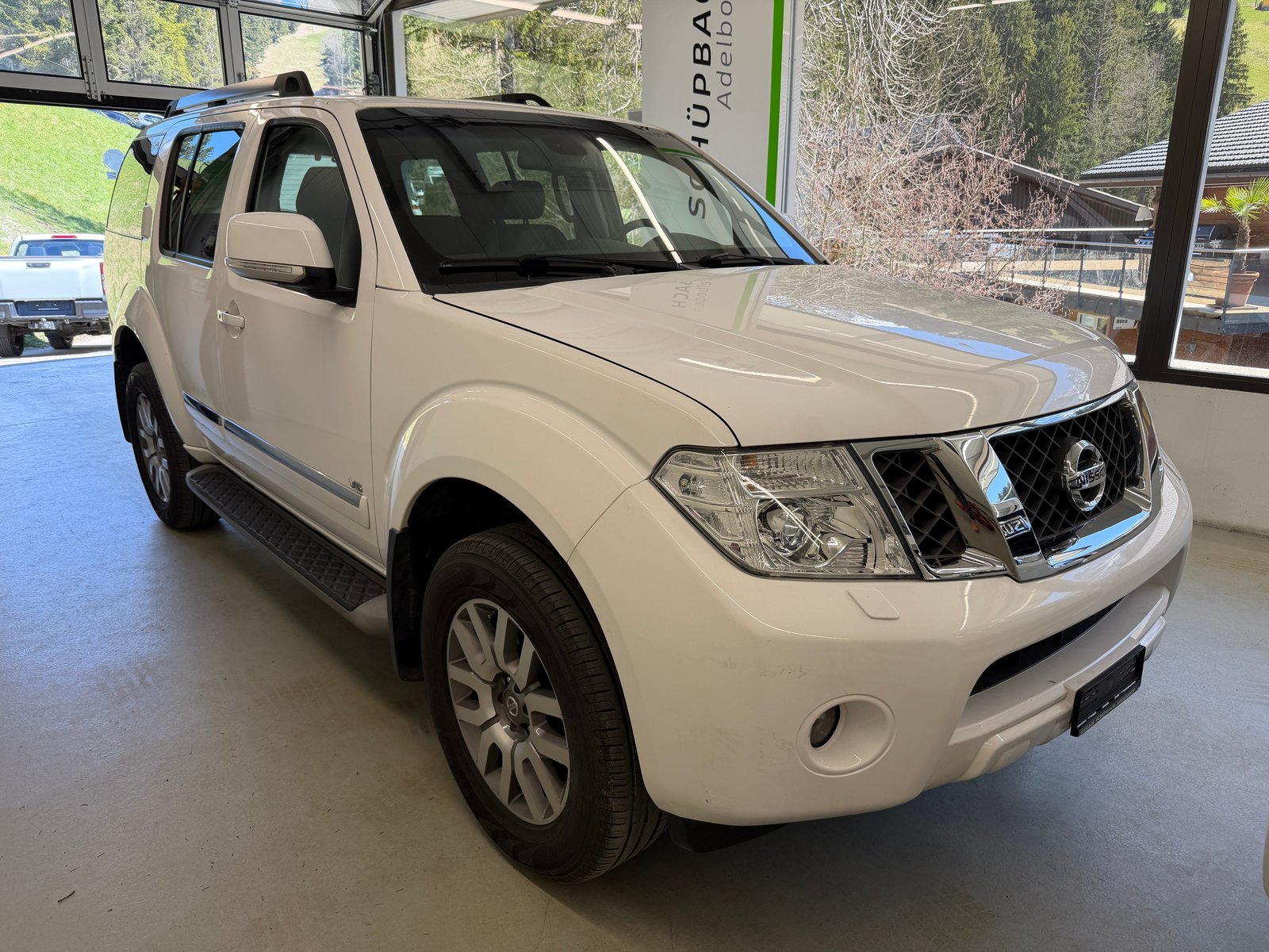NISSAN PATHFINDER 3.0 dCi LE Automatic, Diesel, Second hand / Used, Automatic - 2