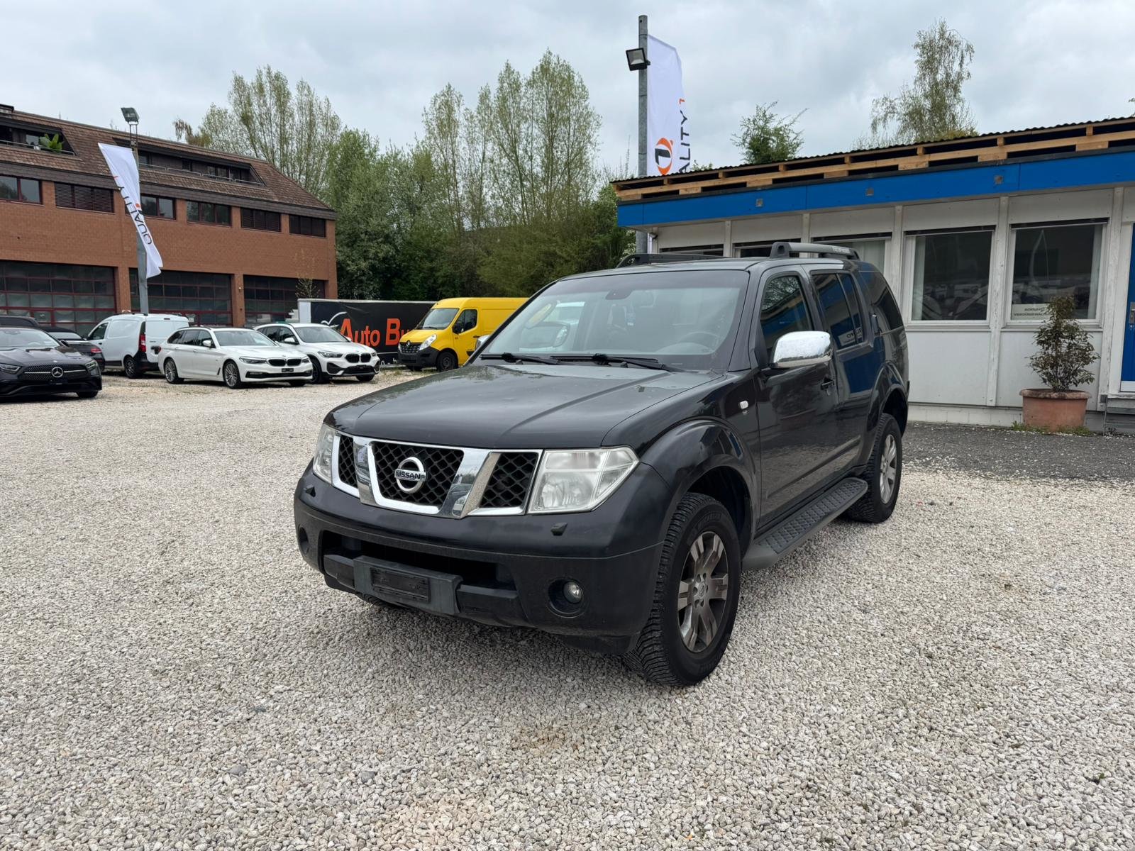 NISSAN Pathfinder 2.5 dCi LE, Diesel, Occasion / Gebraucht, Handschaltung - 2