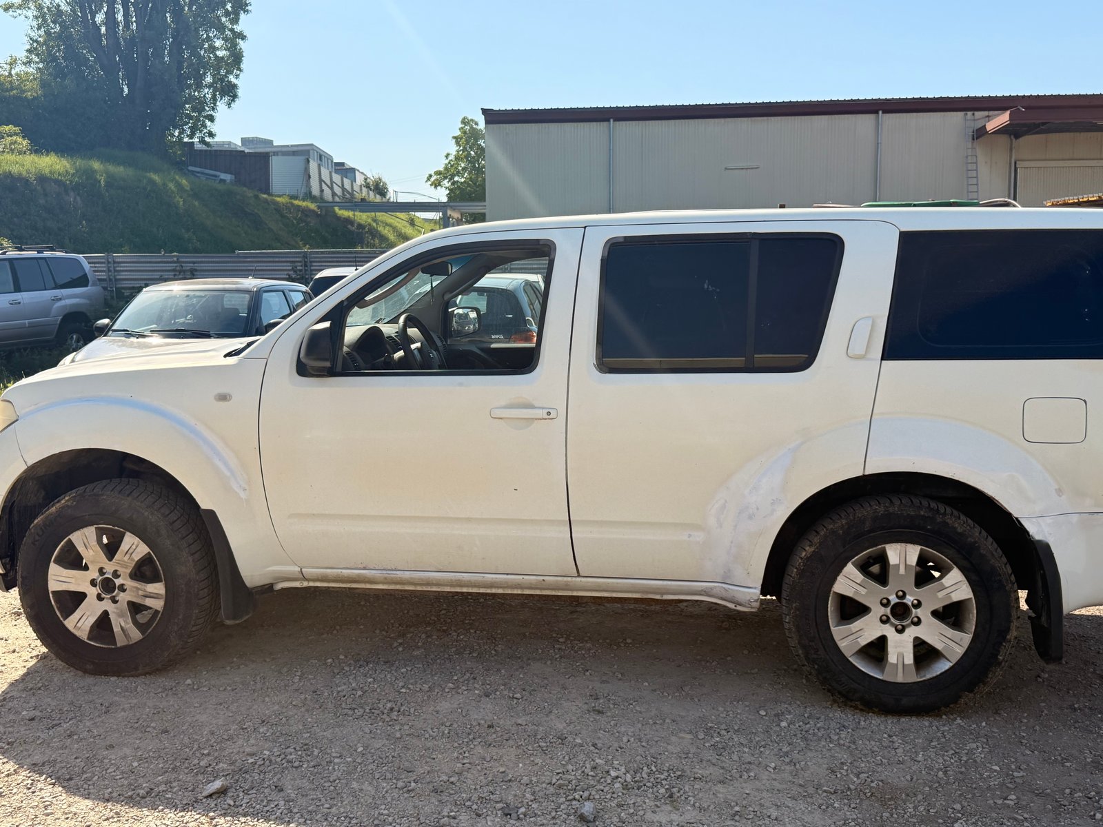 NISSAN Pathfinder 2.5 dCi LE, Diesel, Occasion / Gebraucht, Handschaltung - 3