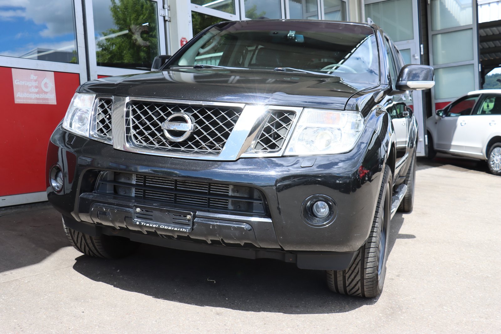 NISSAN Pathfinder 3.0 dCi LE Automatic, Diesel, Second hand / Used, Automatic - 2