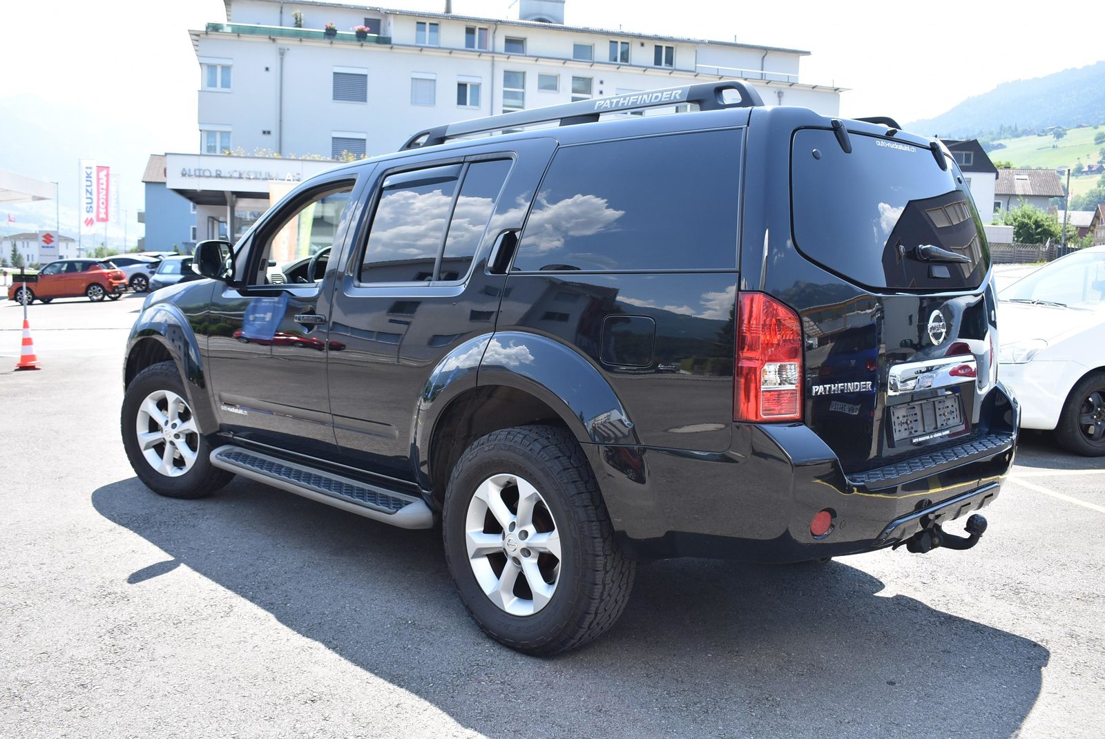 NISSAN Pathfinder 2.5 dCi Platinum, Diesel, Second hand / Used, Automatic - 4