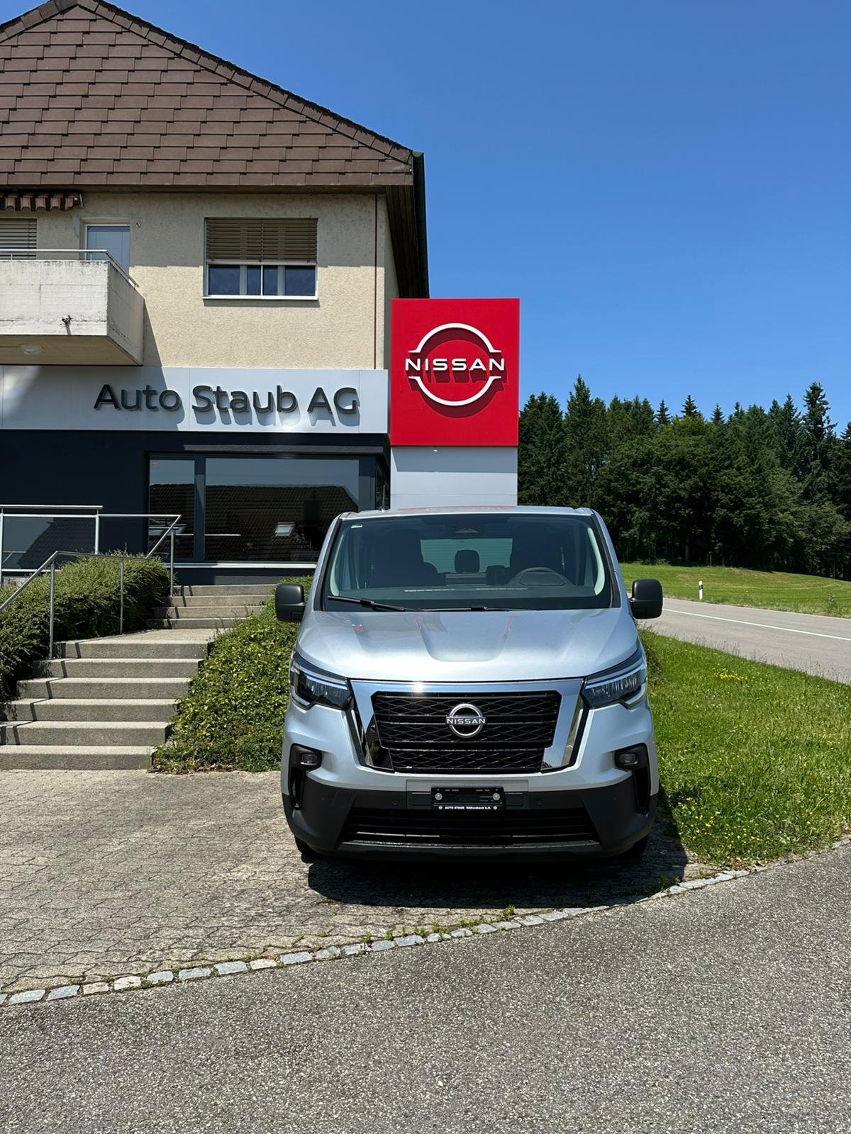 NISSAN Primastar Kombi 2.8 t L1 H1 2. SILBER DEMO