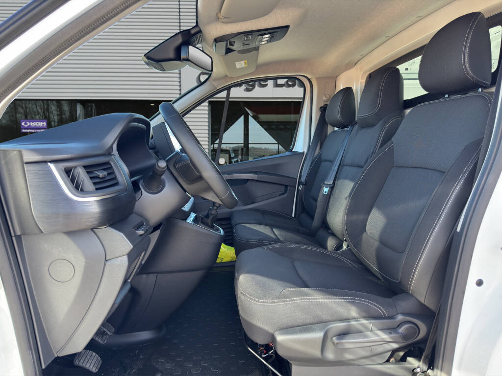 NISSAN Primastar fourg. 3.0 t L1 H1 2 N-Connecta 150 ch, Diesel, Auto a km zero, Manuale - 7
