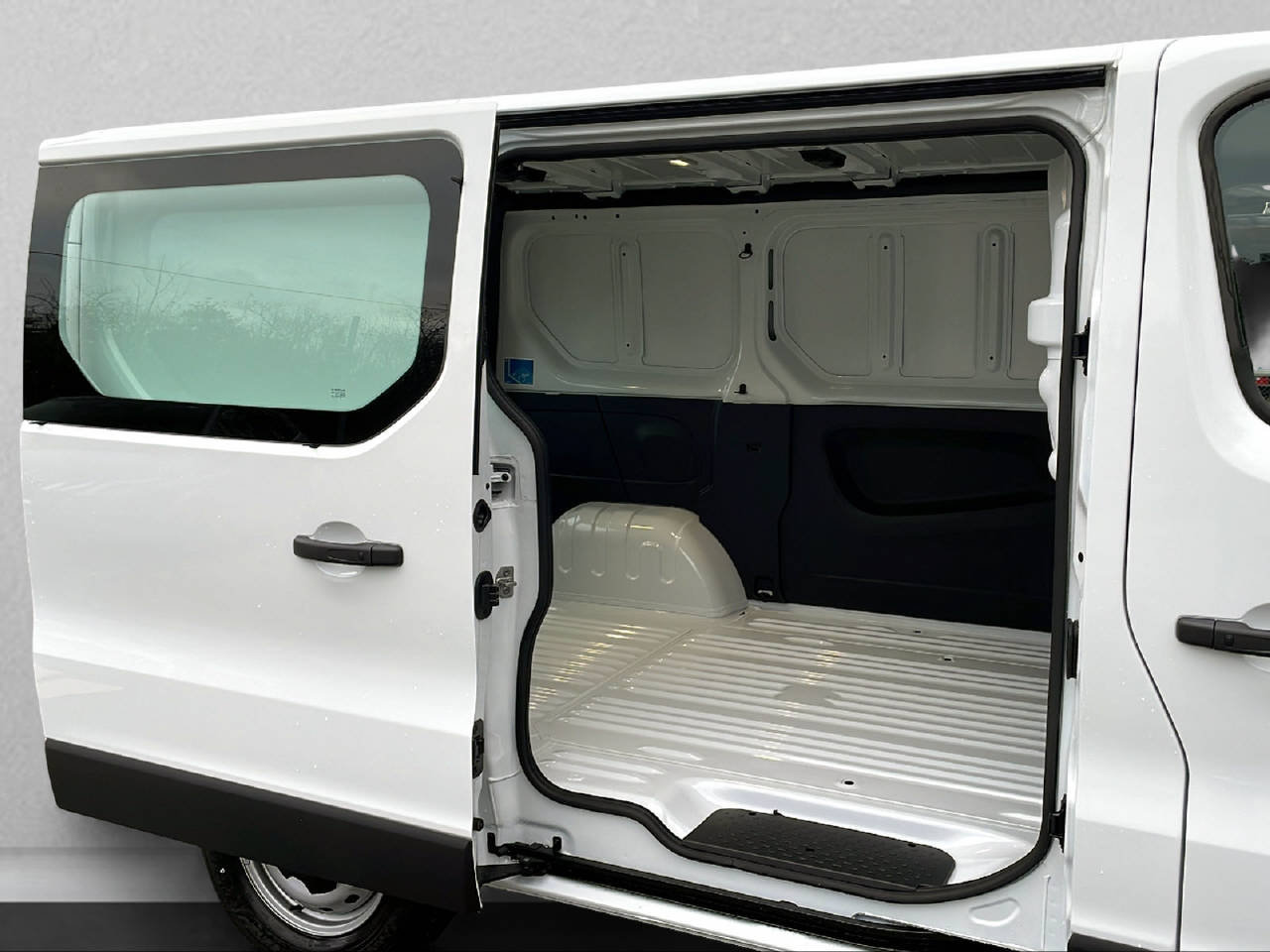 NISSAN Primastar Kaw. 3.0 t L1 H1 2.0, Diesel, New car, Manual - 7