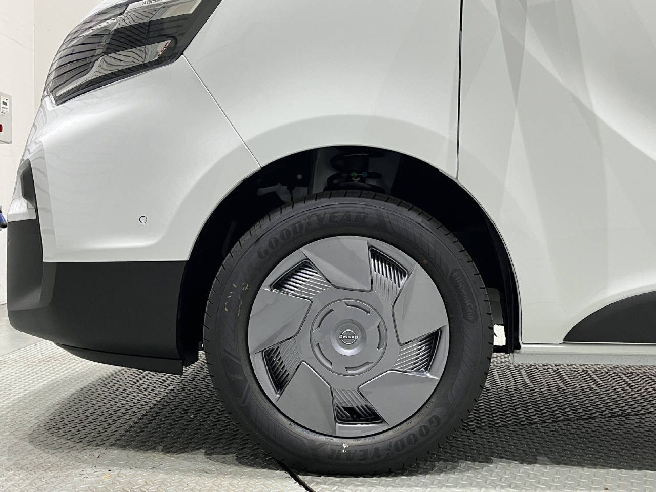 NISSAN Primastar Kaw. 3.0 t L2 H1 2.0 N-Connecta, Diesel, Neuwagen, Automatik - 6