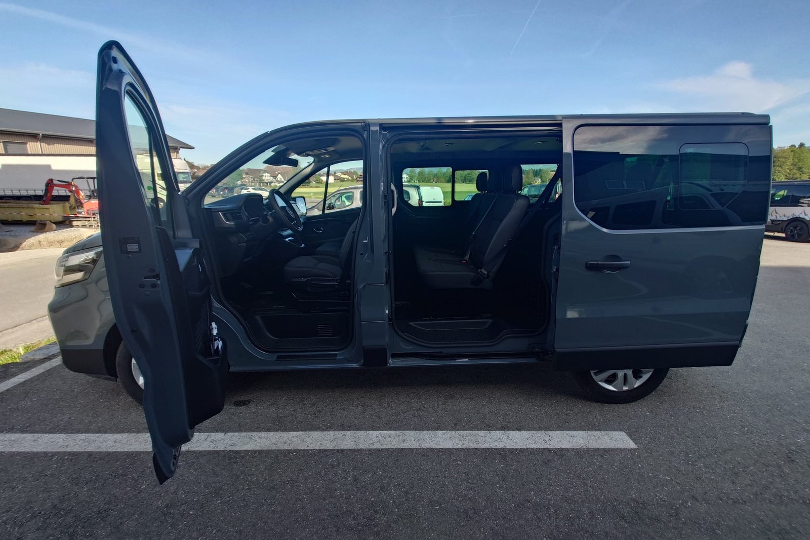 NISSAN Primastar Kombi 2.8 t L1 H1 2. Tekna, Diesel, Second hand / Used, Automatic - 6