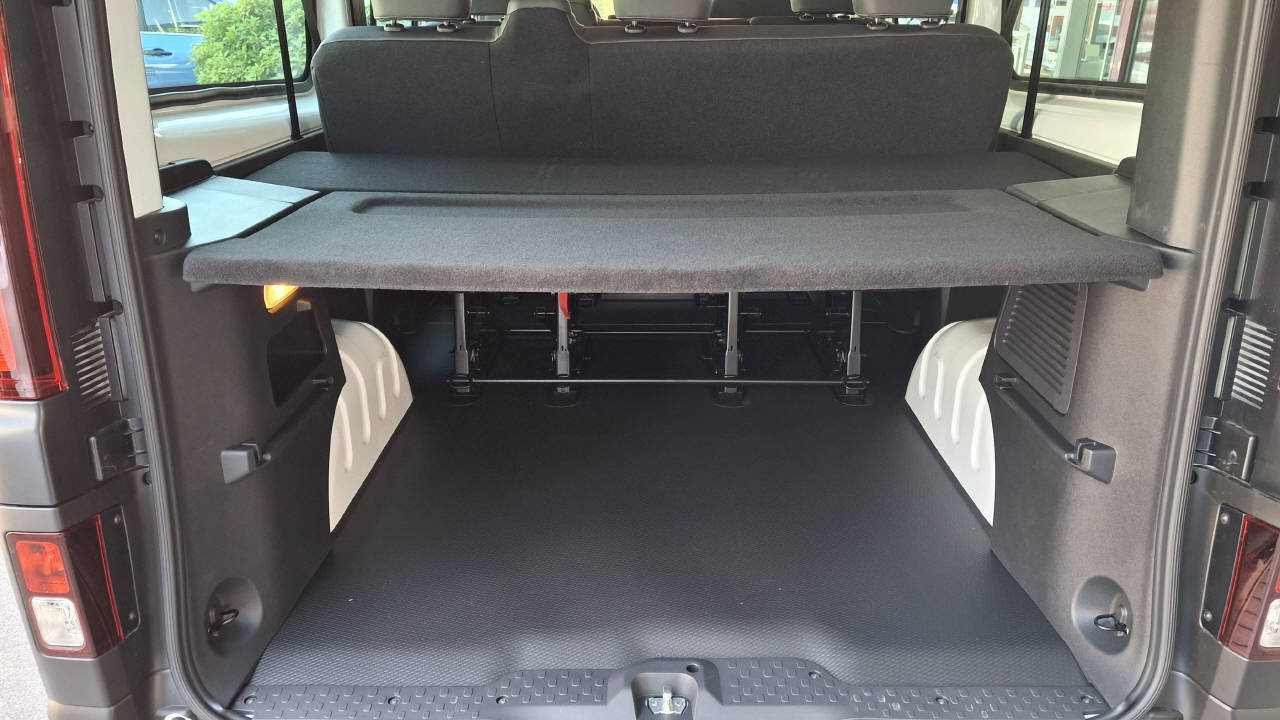 NISSAN Primastar Kombi 3.0 t L2 H1 2.0 dCi 170 Tekna 8P, Diesel, Vorführwagen, Automatik - 7