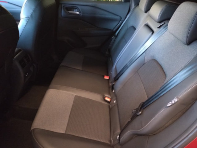 NISSAN Qashqai 1.5 VC ePower N-Connecta, Voll-Hybrid Benzin/Elektro, Vorführwagen, Automat - 7