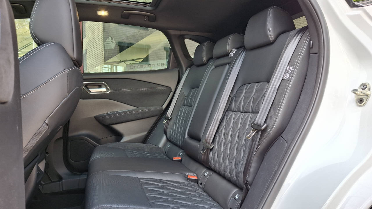 NISSAN Qashqai 1.5 VC-T Tekna+, Voll-Hybrid Benzin/Elektro, Automatik - 7