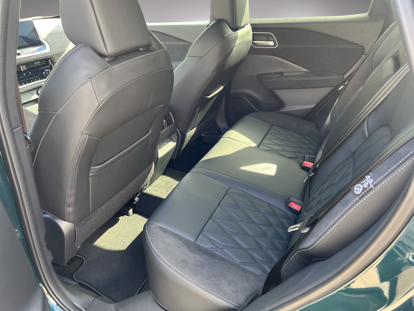 NISSAN Qashqai 1.3 DIG-T 158 Tekna+ 4x4, Hybride Léger Essence/Électricité, Voiture nouvelle, Automatique - 7