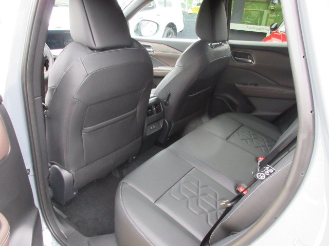 NISSAN Qashqai 1.5 VC-T Tekna, Hybride Integrale Benzina/Elettrica, Auto nuove, Automatico - 7