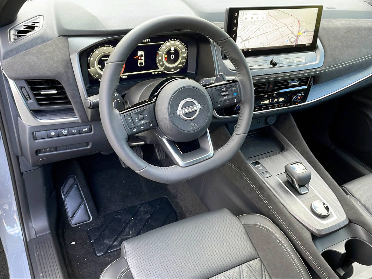 NISSAN Qashqai 1.3 DIG-T Tekna+ 4x4, Hybride Léger Essence/Électricité, Voiture nouvelle, Automatique - 5