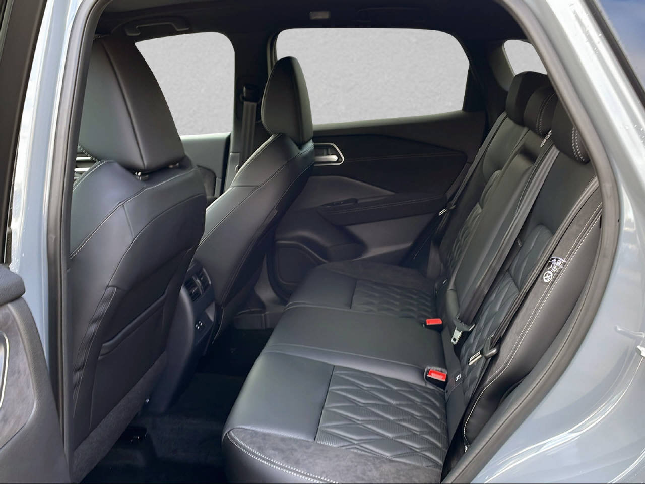 NISSAN Qashqai 1.3 DIG-T Tekna+ 4x4, Hybride Léger Essence/Électricité, Voiture nouvelle, Automatique - 7