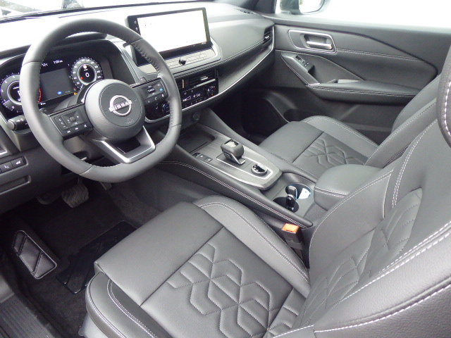 NISSAN Qashqai 1.3 DIG-T Tekna 4x4 Aut., Hybride Léger Essence/Électricité, Voiture nouvelle, Automatique - 5