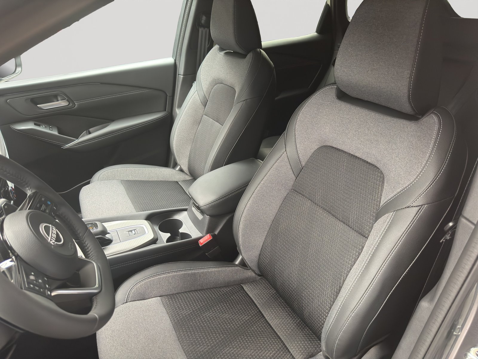 NISSAN Qashqai 1.3 DIG-T MHEV N-Connecta Xtronic, Mild-Hybrid Petrol/Electric, New car, Automatic - 6
