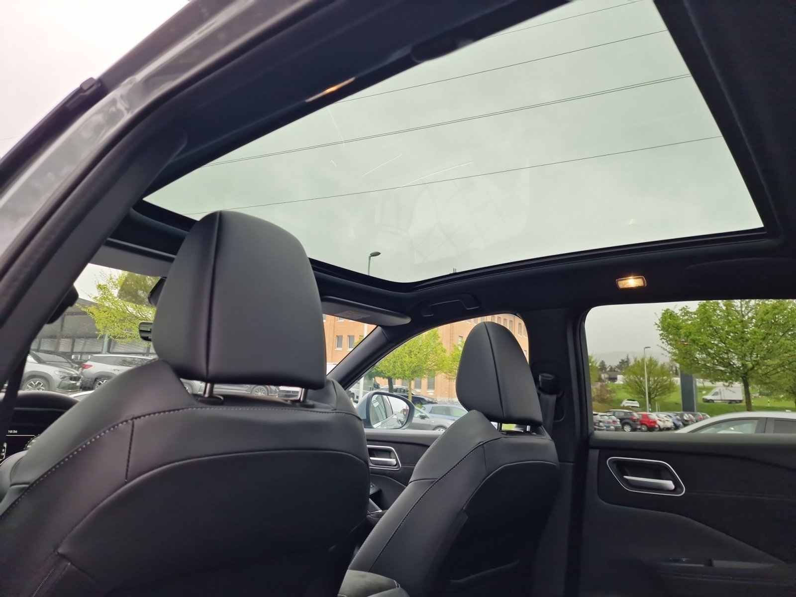 NISSAN Qashqai 1.3 DIG-T MHEV Tekna+ 4x4 Panorama, Hybride Léger Essence/Électricité, Voiture nouvelle, Automatique - 4