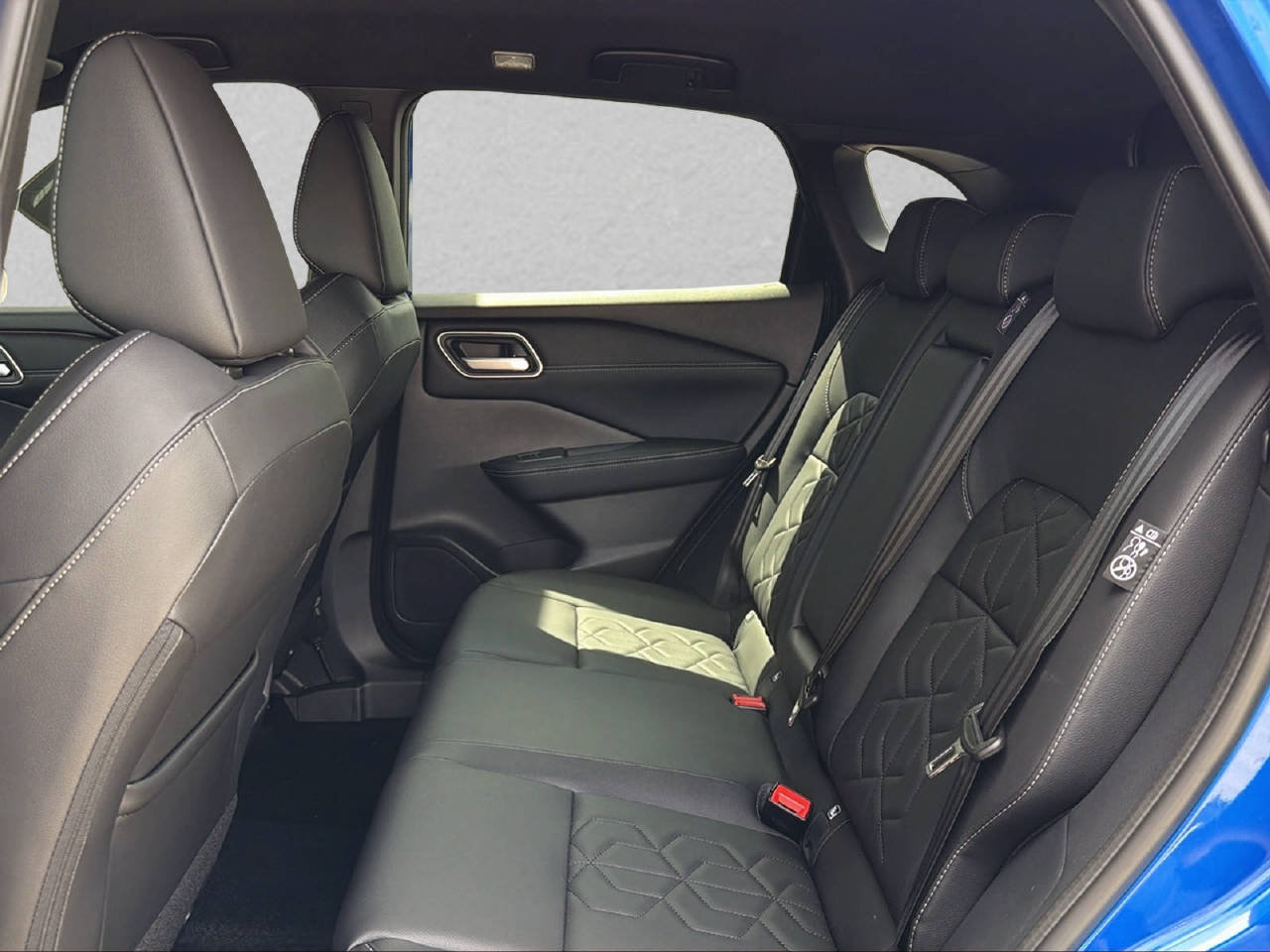 NISSAN Qashqai 1.3 DIG-T Tekna 4x4, Mild-Hybrid Petrol/Electric, New car, Automatic - 7