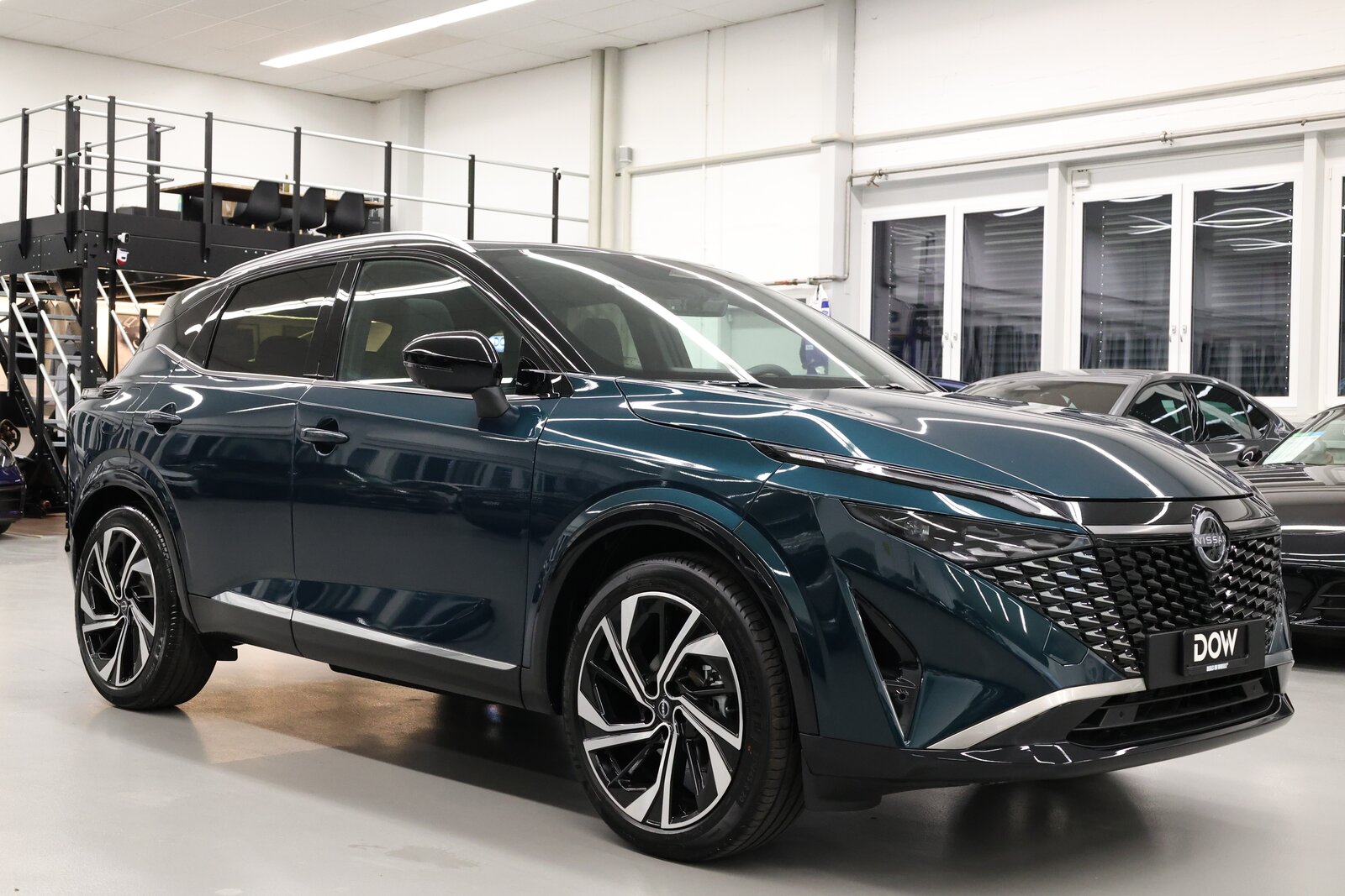 NISSAN Qashqai 1.3 DIG-T Tekna+ 4x4, Mild-Hybrid Benzin/Elektro, Neuwagen, Automatik - 2