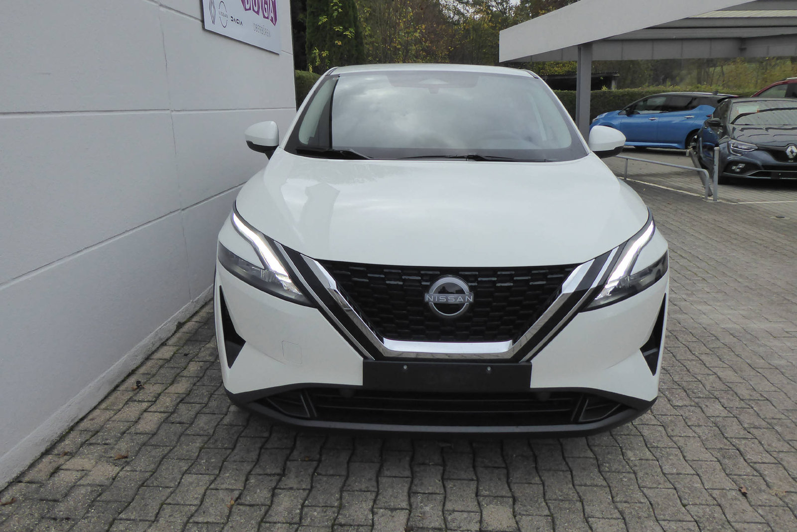 NISSAN Qashqai 1.3 DIG-T Visia, Mild-Hybrid Petrol/Electric, Second hand / Used, Manual - 4