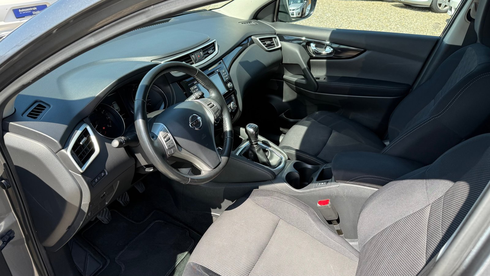 NISSAN Qashqai 1.2 DIG-T visia, Benzina, Occasioni / Usate, Manuale - 3