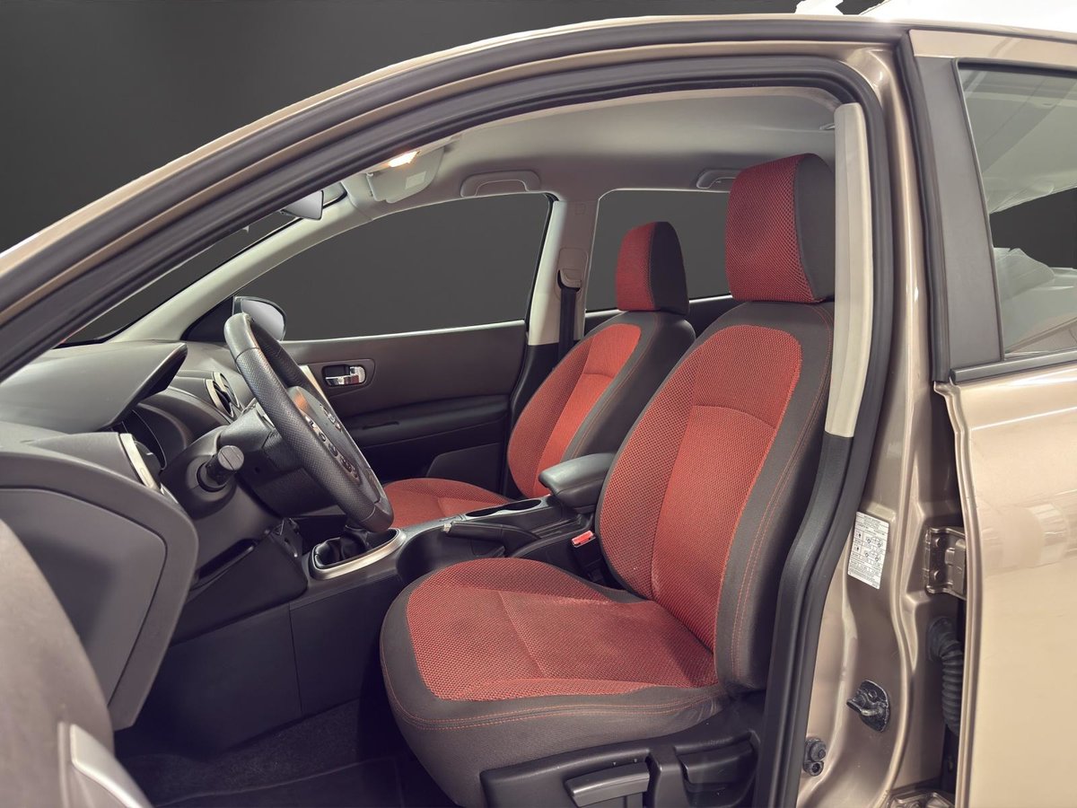 NISSAN Qashqai 1.6 acenta, Essence, Occasion / Utilisé, Manuelle - 7