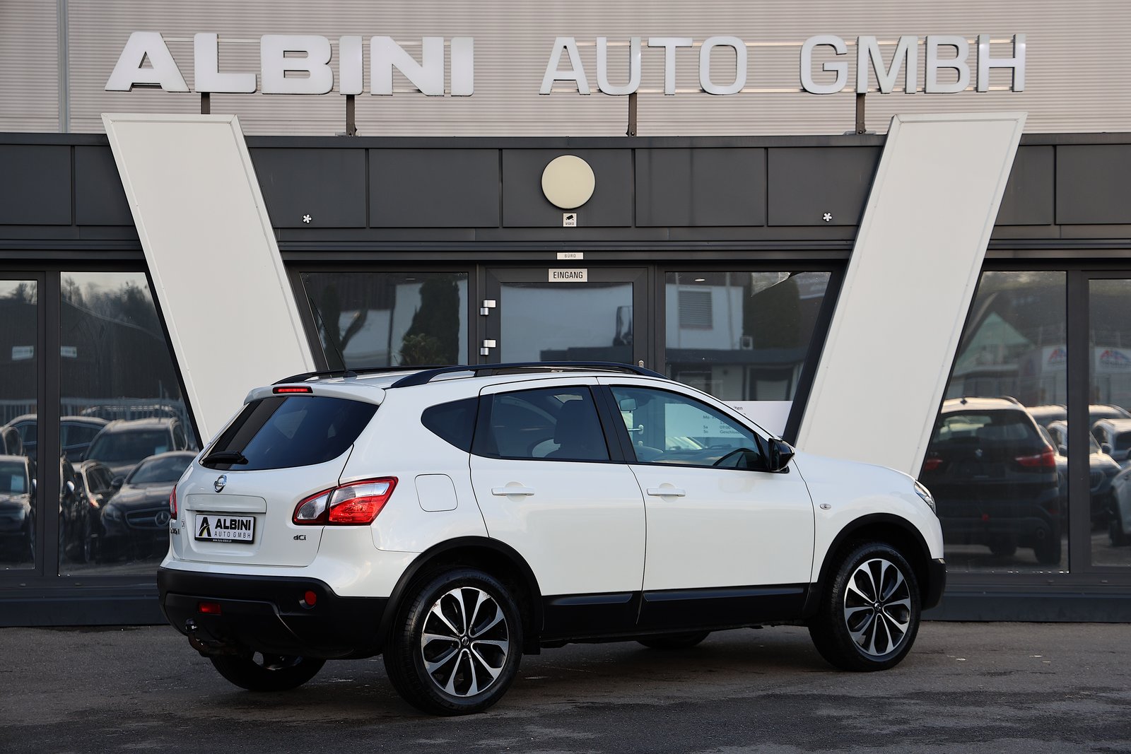 NISSAN Qashqai 1.6 dCi iStop 4WD 360, Diesel, Second hand / Used, Manual - 3