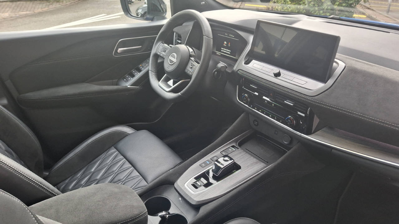NISSAN Qashqai 1.5 VC-T Tekna+, Voll-Hybrid Benzin/Elektro, Occasion / Gebraucht, Automatik - 7
