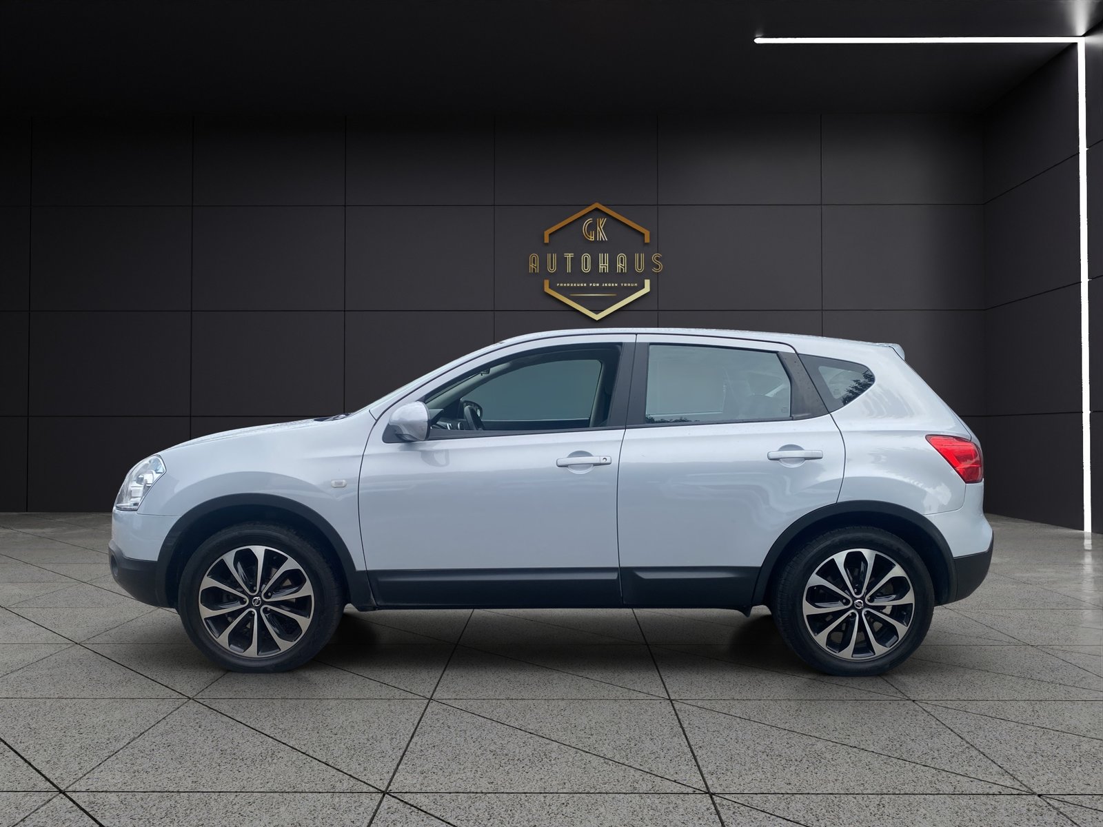 NISSAN Qashqai 2.0 dCi 4WD acenta Automatic, Diesel, Occasion / Gebraucht, Automatik - 2