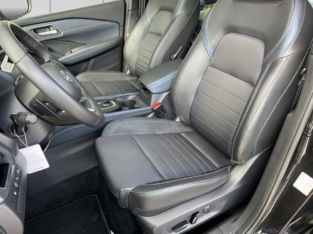 NISSAN Qashqai 1.3 DIG-T Tekna 4x4, Mild-Hybrid Petrol/Electric, Second hand / Used, Automatic - 4