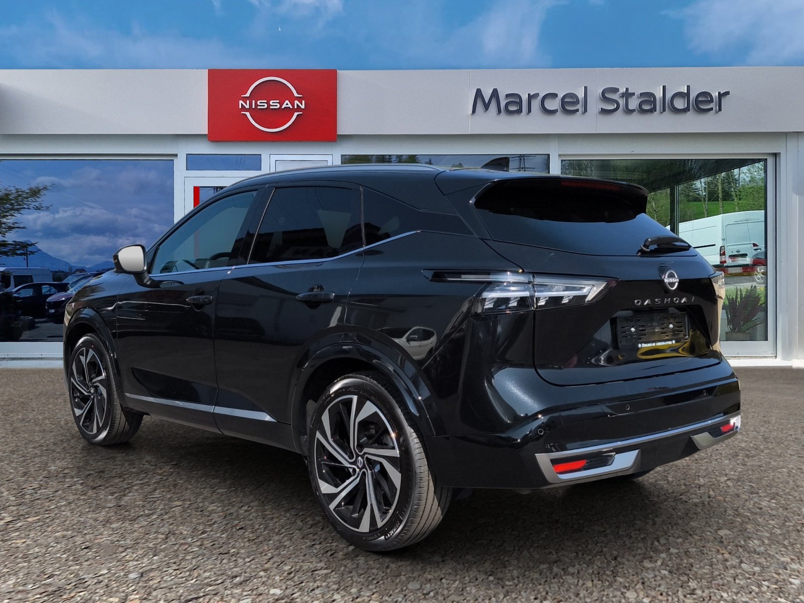 NISSAN Qashqai 1.3 DIG-T MHEV Tekna+ Xtronic 4x4, Mild-Hybrid Benzin/Elektro, Occasion / Gebraucht, Automatik - 4