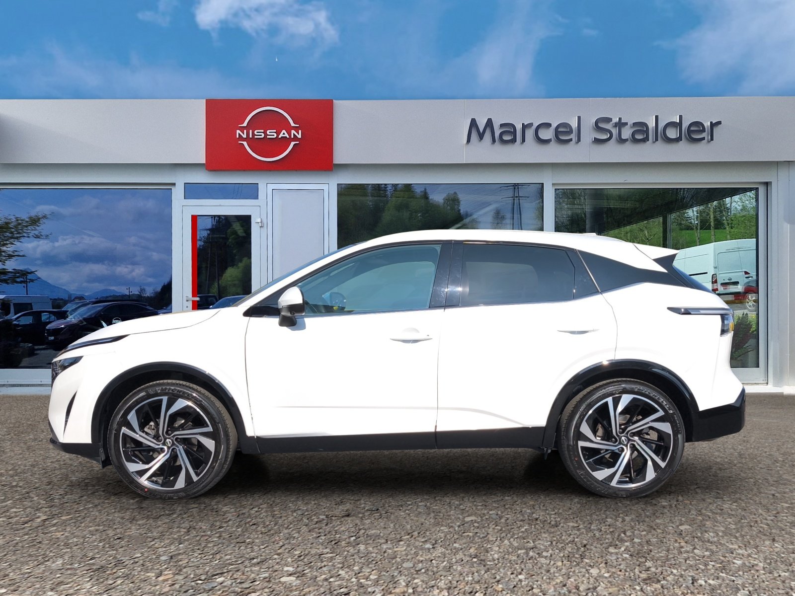 NISSAN Qashqai 1.3 DIG-T MHEV Tekna+ Xtronic 4x4, Mild-Hybrid Benzin/Elektro, Occasion / Gebraucht, Automatik - 3