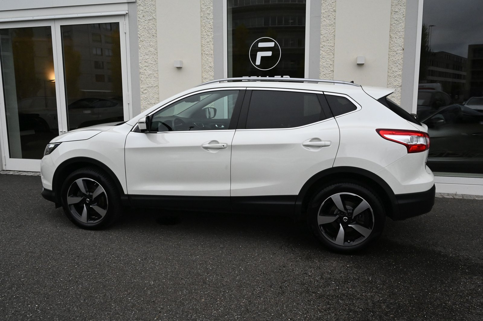 NISSAN Qashqai 1.6 dCi tekna ALL-MODE 4x4, Diesel, Occasion / Utilisé, Manuelle - 6