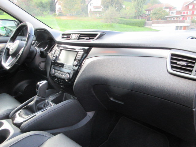 NISSAN Qashqai 1.7 dCi Tekna 4x4, Diesel, Occasion / Gebraucht, Automatik - 7
