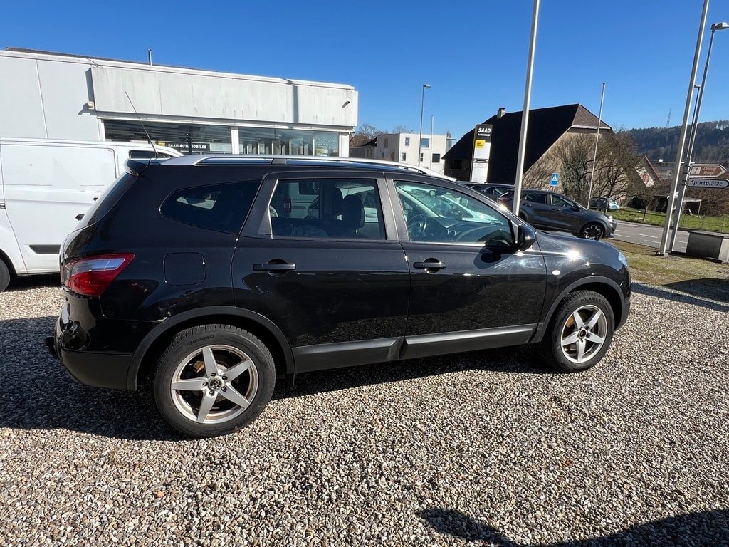 NISSAN Qashqai +2 2.0 dCi 4WD acenta Automatic, Diesel, Occasion / Gebraucht, Automatik - 7