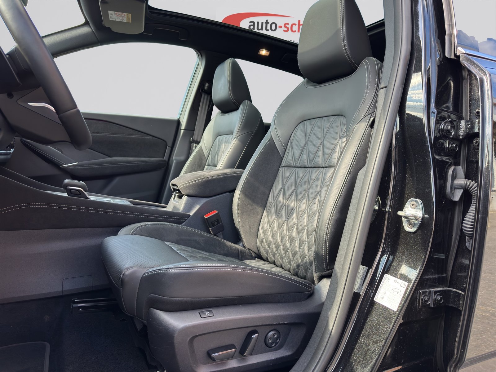 NISSAN Qashqai 1.3 DIG-T MHEV Tekna+ Xtronic, Mild-Hybrid Benzin/Elektro, Occasion / Gebraucht, Automatik - 6