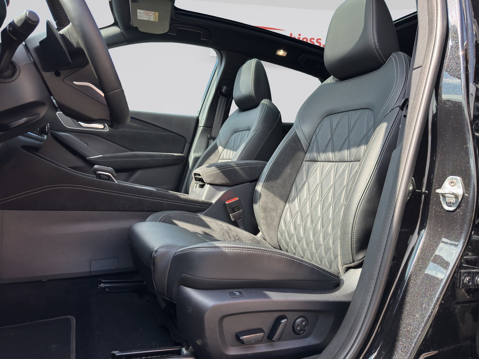 NISSAN Qashqai 1.3 DIG-T MHEV Tekna+ Xtronic, Mild-Hybrid Benzin/Elektro, Occasion / Gebraucht, Automatik - 6