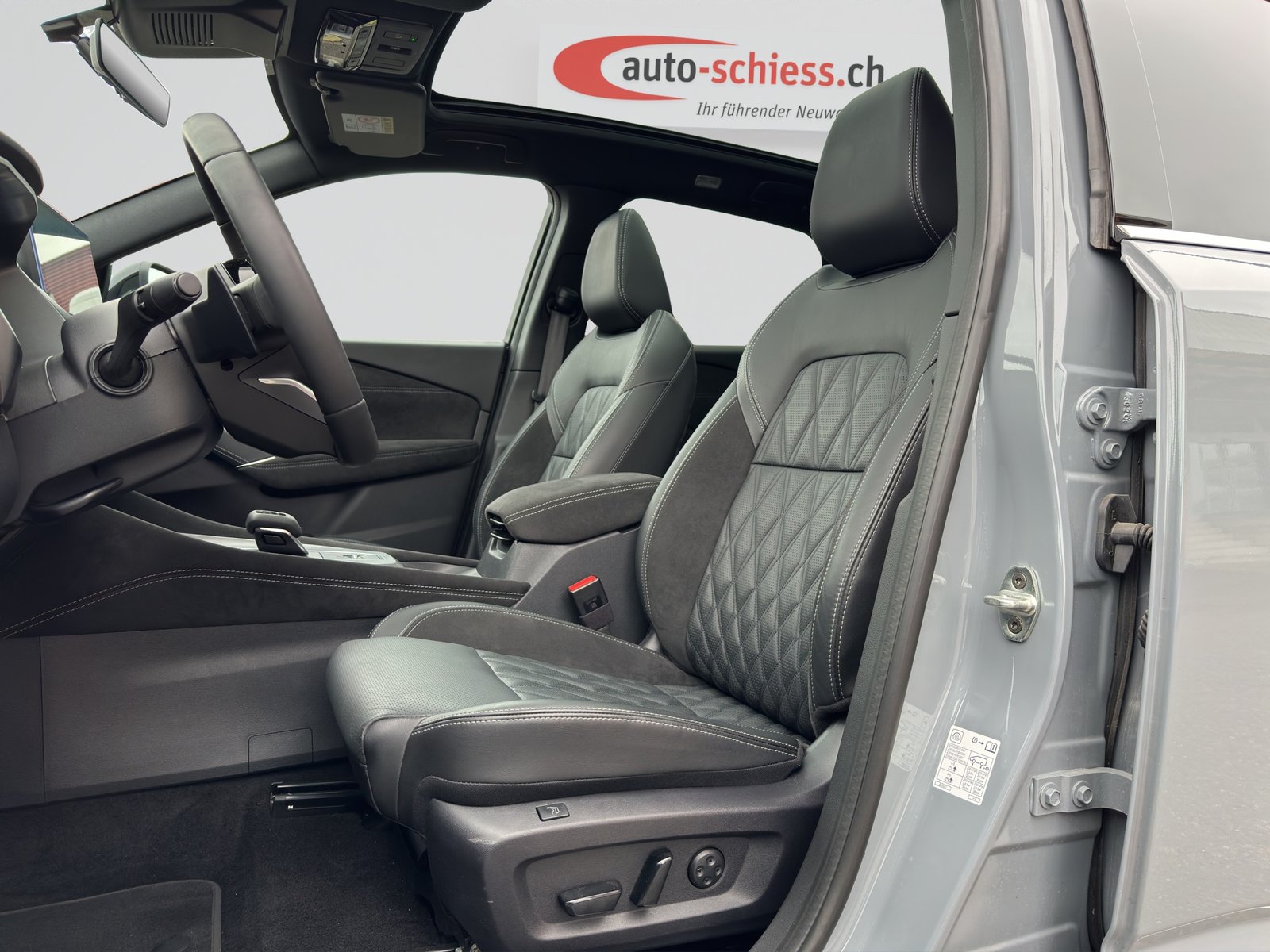 NISSAN Qashqai 1.3 DIG-T MHEV Tekna+ Xtronic, Mild-Hybrid Benzin/Elektro, Occasion / Gebraucht, Automatik - 6