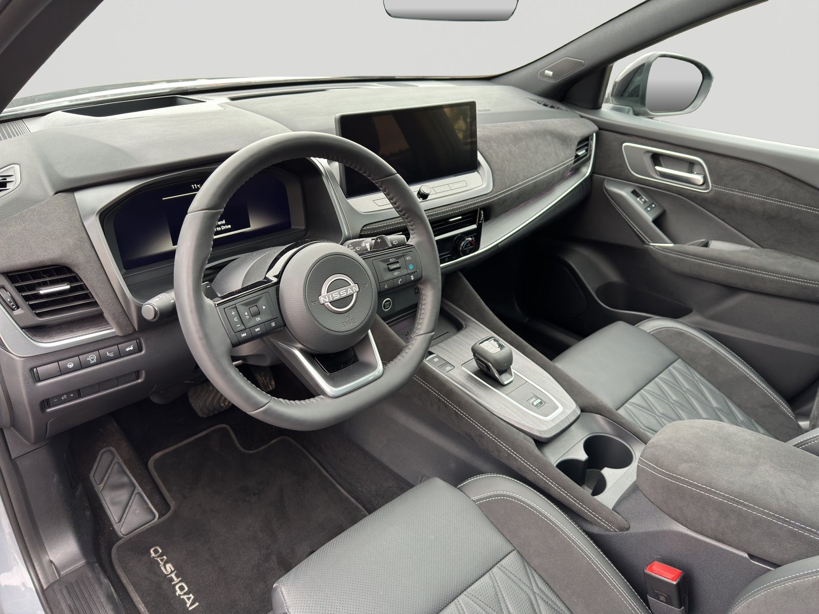 NISSAN Qashqai 1.3 DIG-T MHEV Tekna+ Xtronic, Mild-Hybrid Benzin/Elektro, Occasion / Gebraucht, Automatik - 7