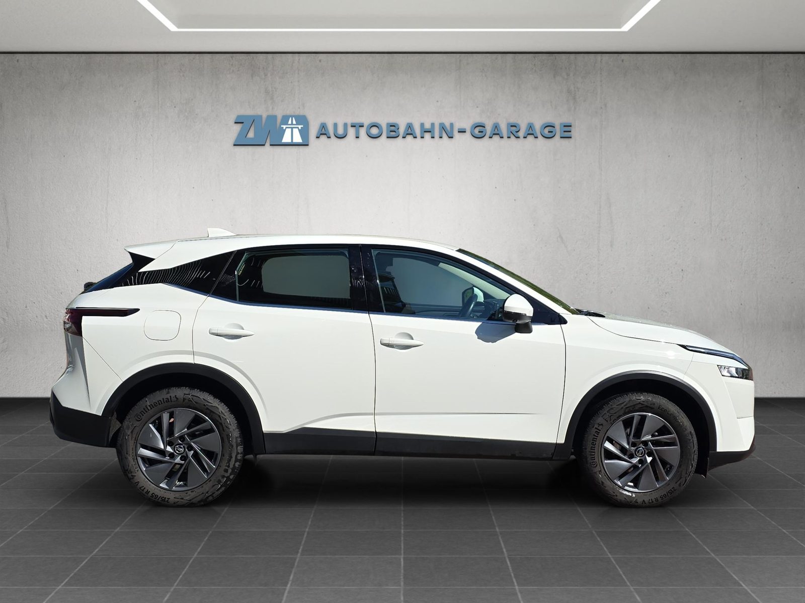 NISSAN Qashqai 1.3 DIG-T 158 Acenta, Mild-Hybrid Petrol/Electric, Second hand / Used, Automatic - 6