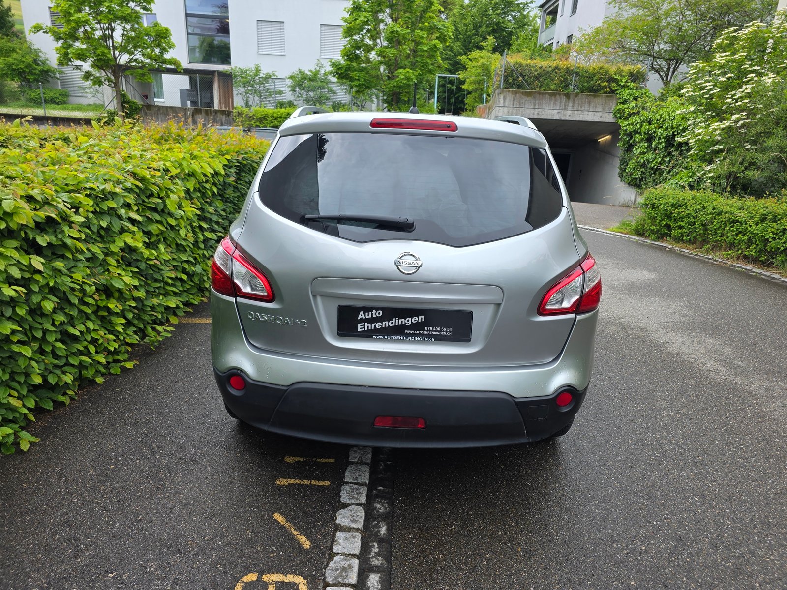 NISSAN Qashqai +2 2.0 i-Way, Petrol, Second hand / Used, Manual - 5