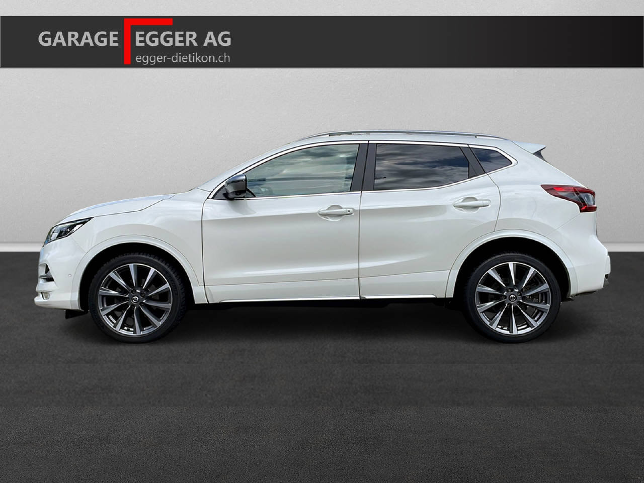 NISSAN Qashqai 1.3 DIG-T 160 PS Tekna, Petrol, Second hand / Used, Automatic - 4
